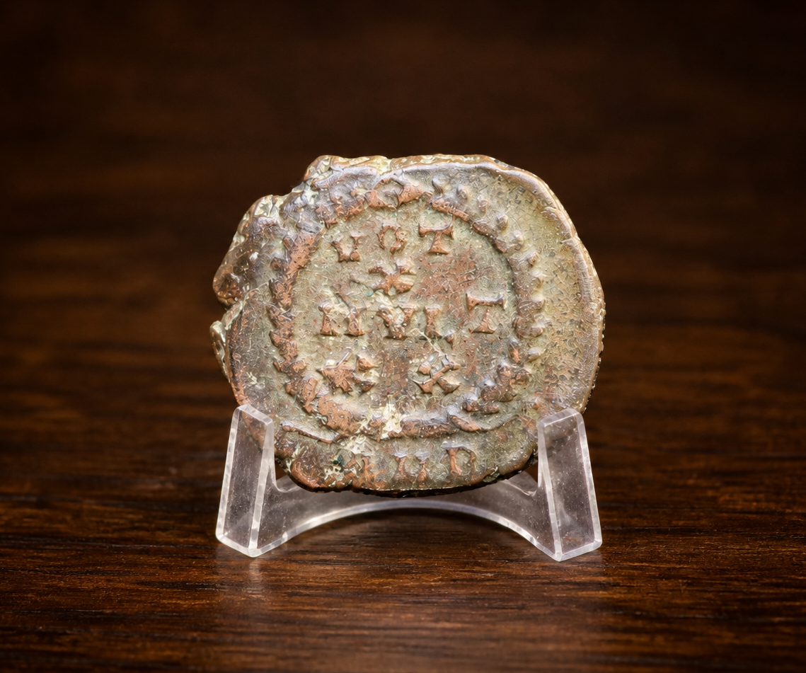 Moeda Romana AE4 de Valentiniano II, Antioquia (378 a 383 d.C.)