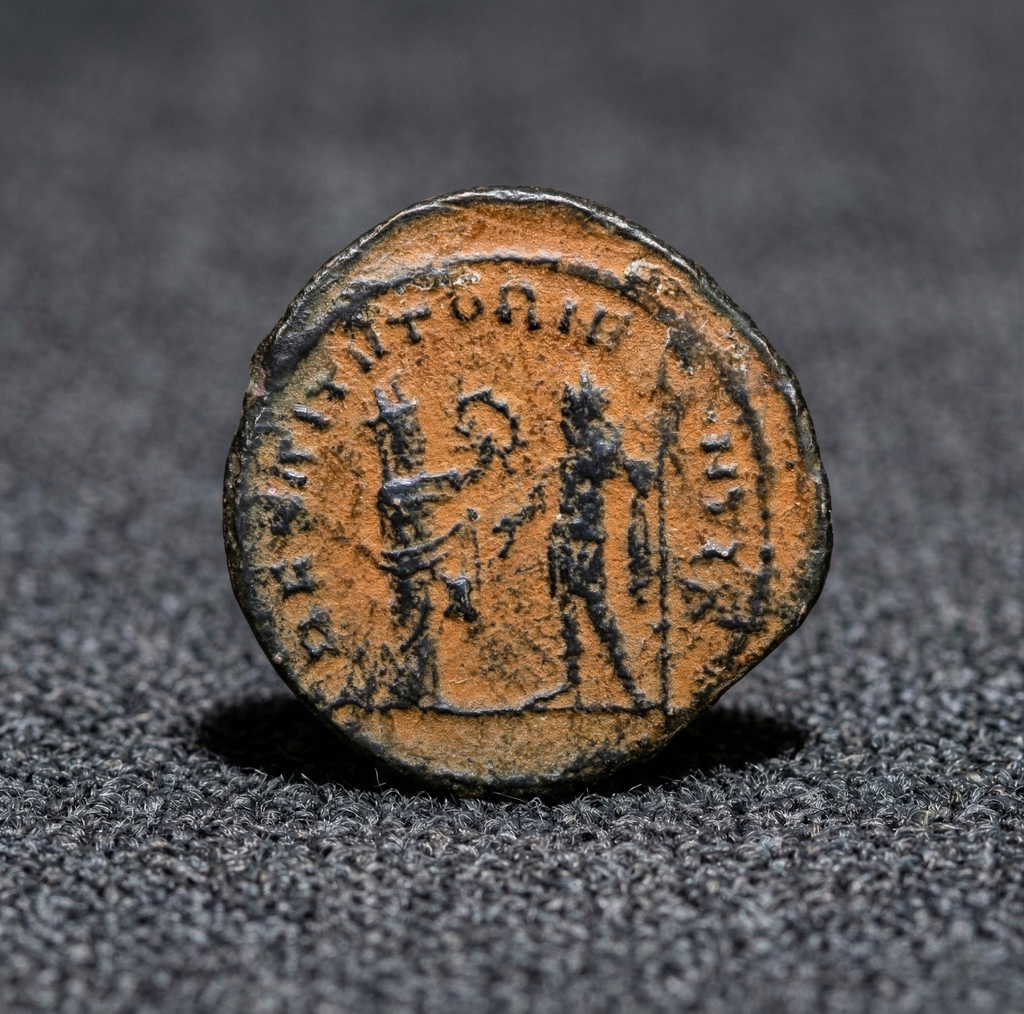 Moeda Romana Antoniniano Ae de Valerian I (253-260 dC) – imagem 1