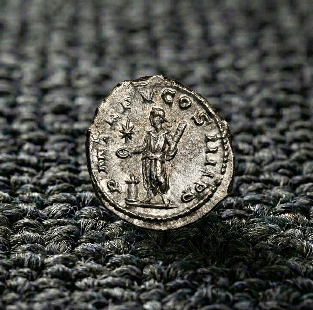 Moeda Romana Denarius de Elagabalus (218–222 dC) – imagem 2
