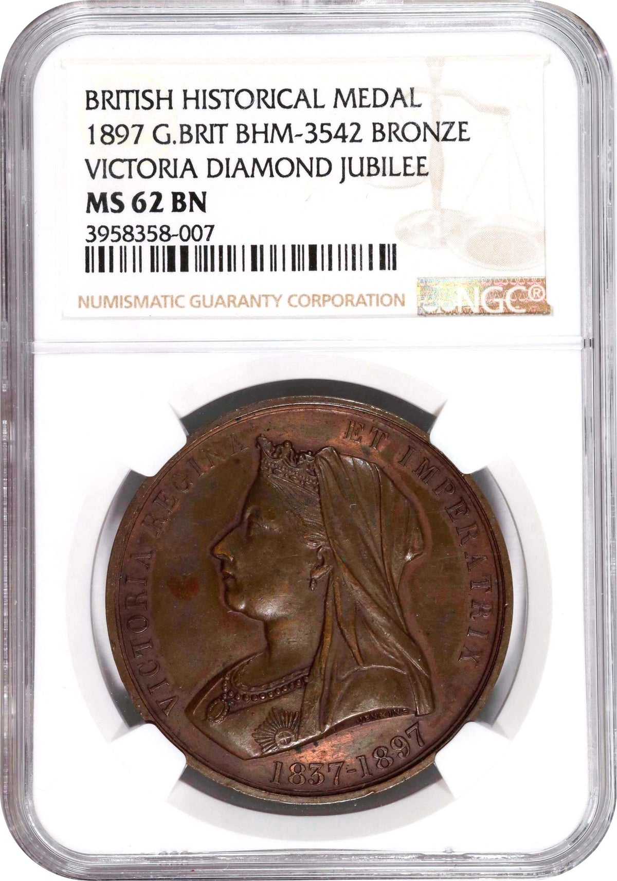 Medalha Jubileu de Diamante da Rainha Victória da Inglaterra (1897) Certificada NGC MS-62. – imagem 3