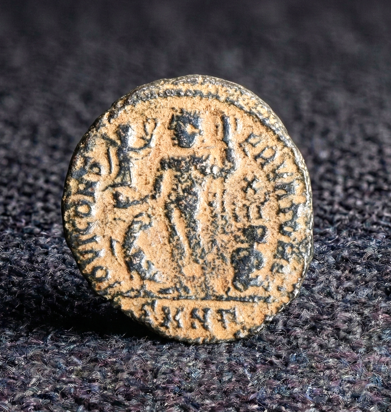 Moeda Romana Follis de Licinius I (308–324 dC) – imagem 2