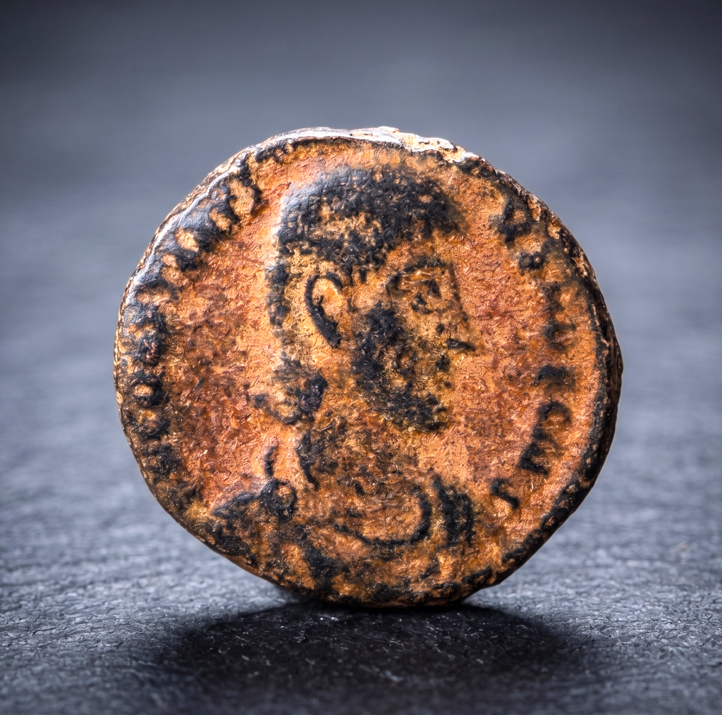 Moeda Romana Follis de Constantius Gallus (Caesar, 351-354 dC) – imagem 2
