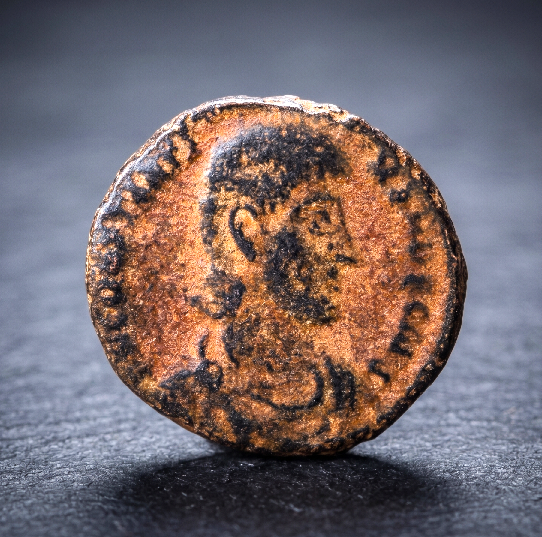 Moeda Romana Follis de Constantius Gallus (Caesar, 351-354 dC) – imagem 2