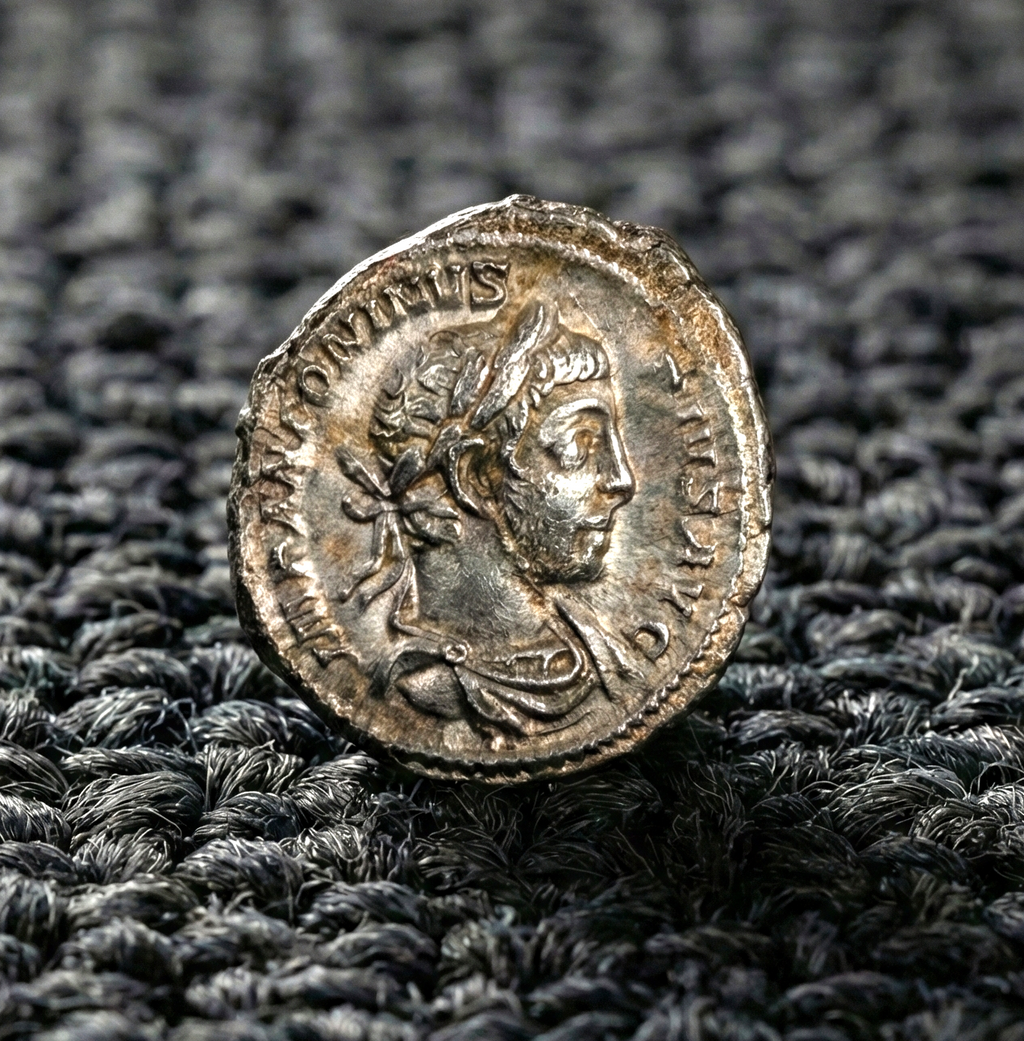 Moeda Romana Denarius de Elagabalus (218–222 dC) – imagem 1
